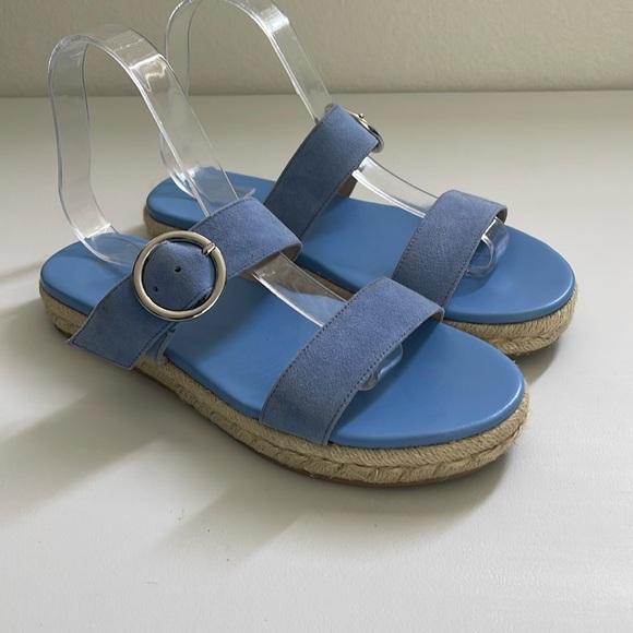 Stuart Weitzman Mykonos Two Strap Suede Blue Periwinkle Sandals Size 8.5 - Picture 1 of 7